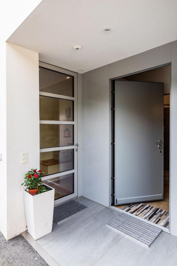 ルガーノEasy Flat Vezia, Indipendent Entrance, Free Parkingアパートメント エクステリア 写真